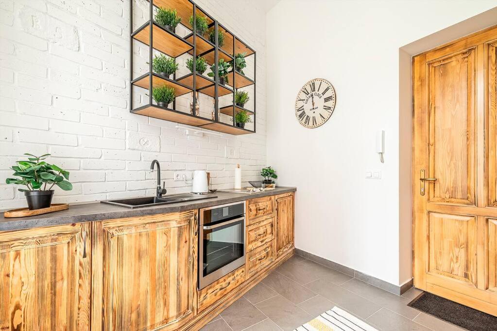 Brendon Design Home Budapest Eksteriør billede